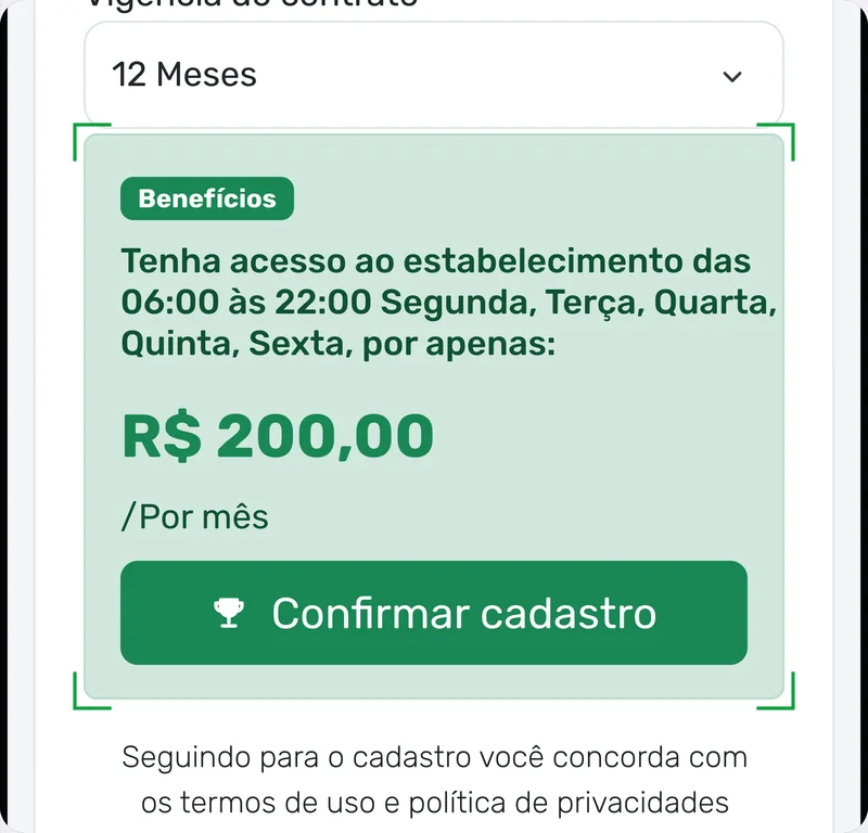 Formulário de cadastro: plano escolhido, valor por mês e botão Confirmar cadastro